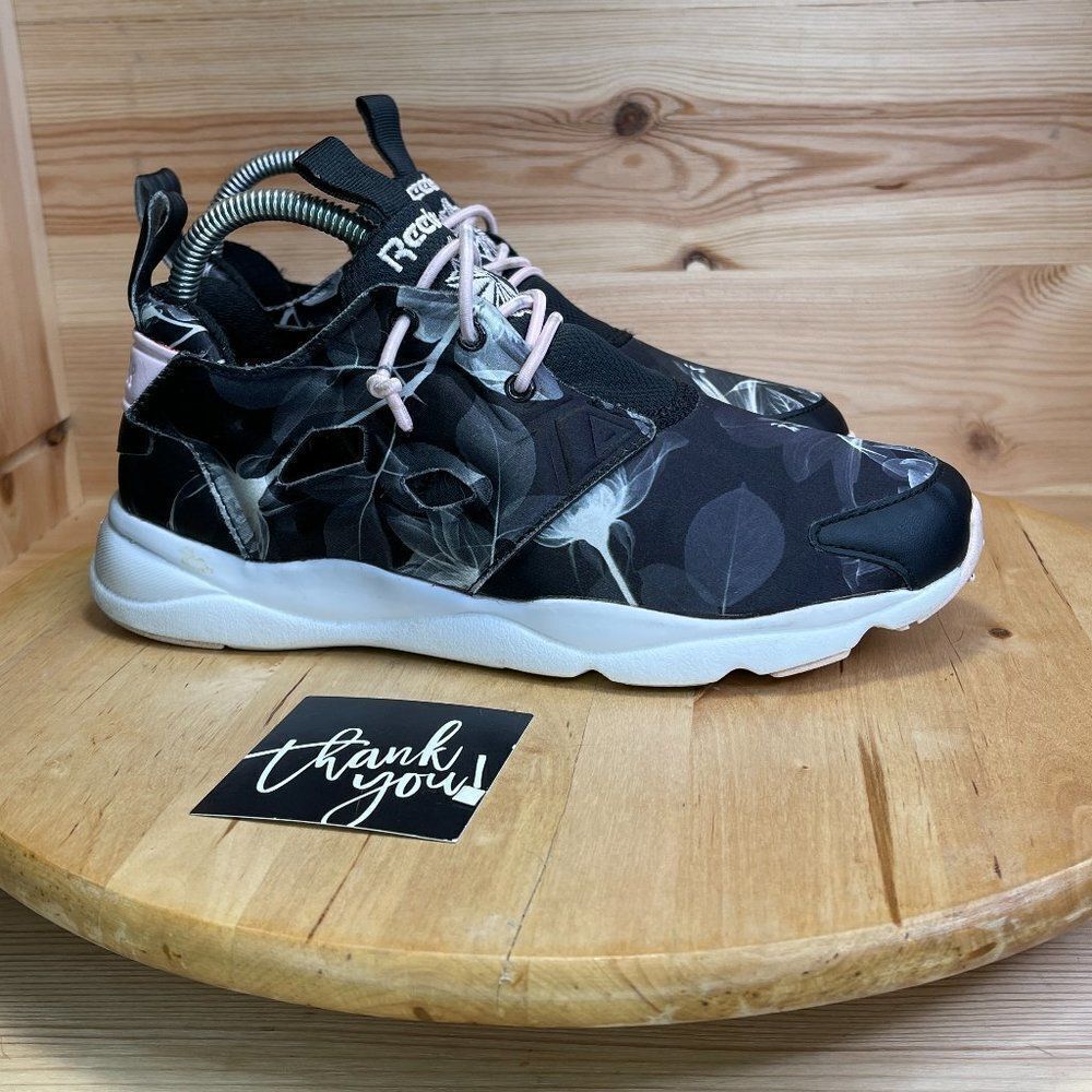 Reebok Furylite Graphic Womens Size 7 Sneaker Shoes AQ9836 Black